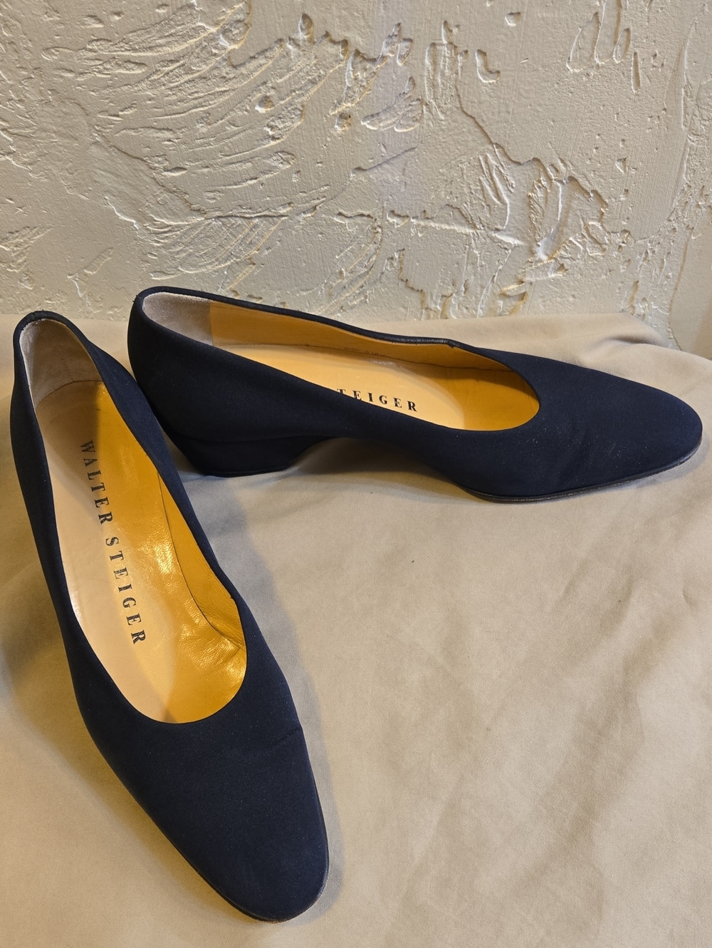 Walter Steiger Black Low Heel Pumps